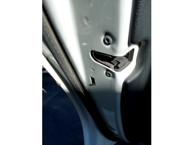 CERRADURA PUERTA TRASERA IZQUIERDA MERCEDES C 220 BLUETEC / D 2016