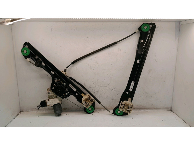 ELEVALUNAS DELANTERO IZQUIERDO BMW 116D 2009