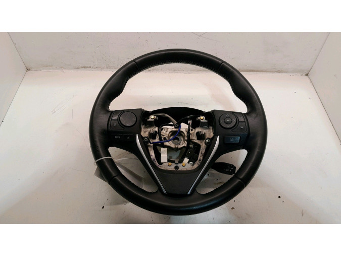 VOLANTE TOYOTA AURIS 2016