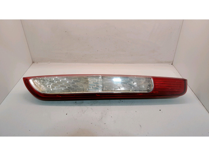 PILOTO TRASERO DERECHO FORD FOCUS 2010