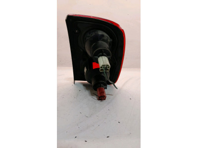 PILOTO TRASERO IZQUIERDO LAND ROVER FREELANDER 2001