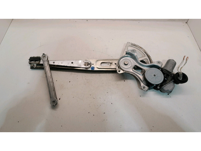 ELEVALUNAS DELANTERO IZQUIERDO TOYOTA PRIUS 2011