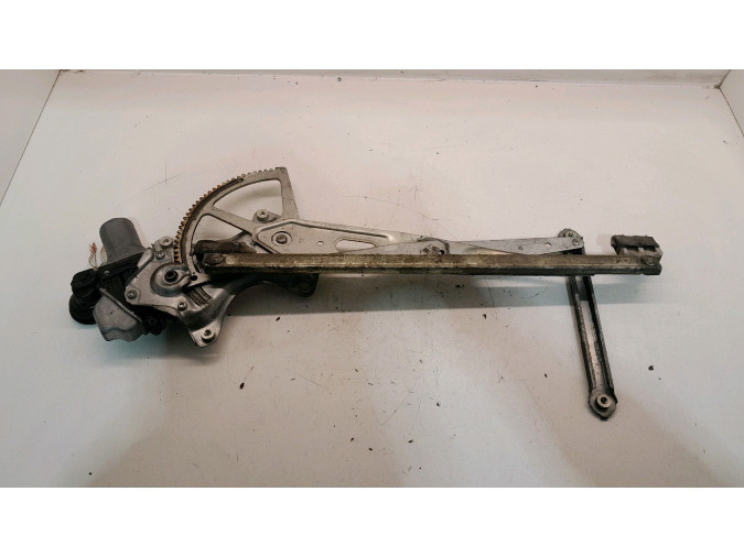 ELEVALUNAS DELANTERO IZQUIERDO TOYOTA PRIUS 2011