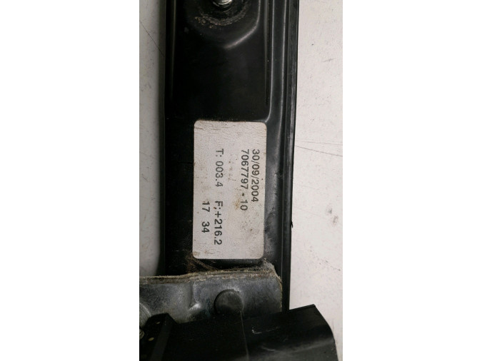 ELEVALUNAS TRASERO IZQUIERDO BMW 118D 2004