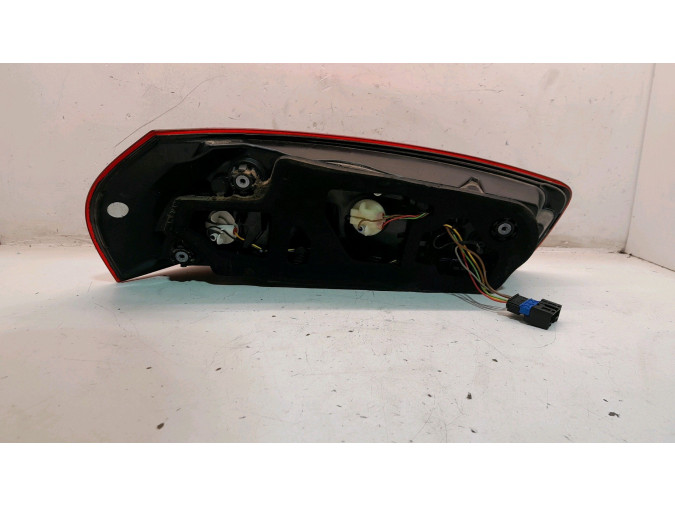 PILOTO TRASERO DERECHO CITROEN C4 PICASSO 2015