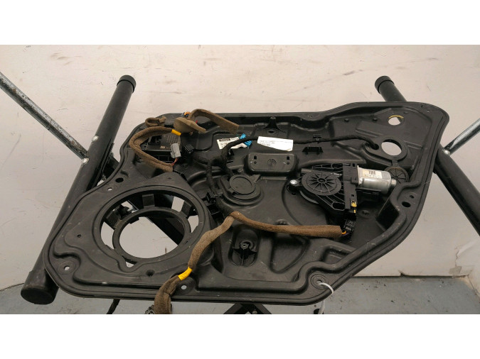 ELEVALUNAS TRASERO DERECHO VOLVO S60 2011
