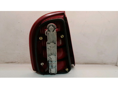PILOTO TRASERO DERECHO SKODA FABIA 2001
