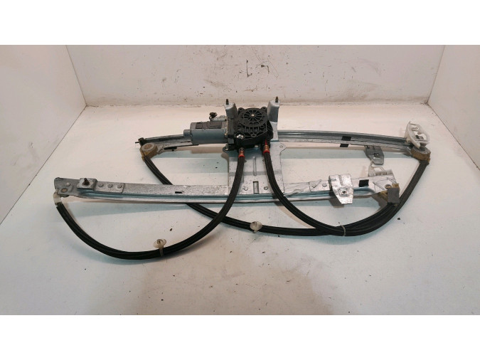 ELEVALUNAS DELANTERO DERECHO CITROEN XSARA PICASSO 2004
