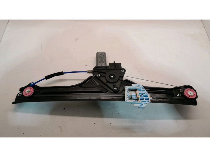 ELEVALUNAS DELANTERO DERECHO BMW 218D 2016