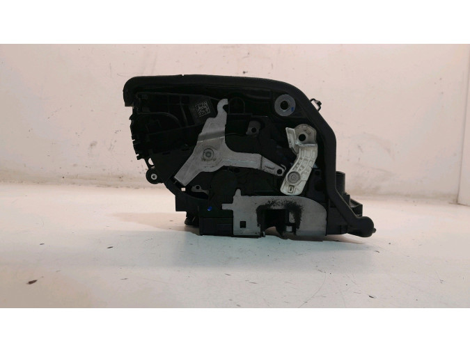 CERRADURA PUERTA DELANTERA DERECHA BMW 218D 2016