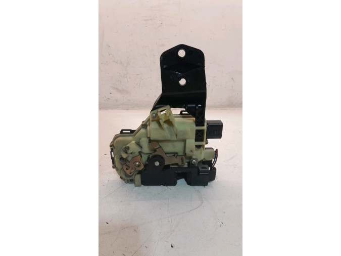 CERRADURA PUERTA DELANTERA IZQUIERDA SKODA SUPERB 2005