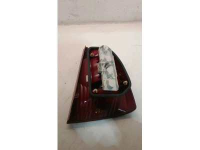PILOTO TRASERO IZQUIERDO SKODA SUPERB 2005