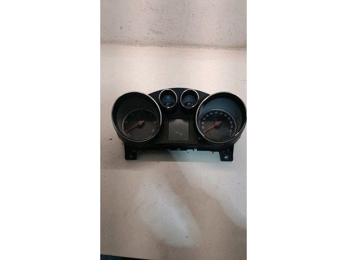CUADRO INSTRUMENTOS OPEL INSIGNIA 2010