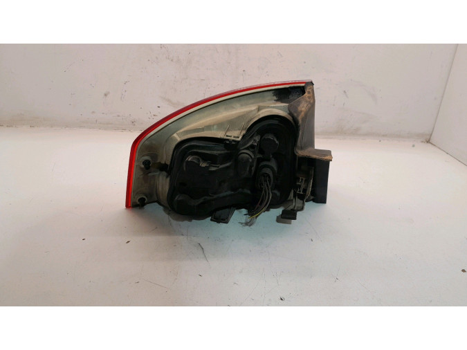 PILOTO TRASERO DERECHO AUDI A4 2006