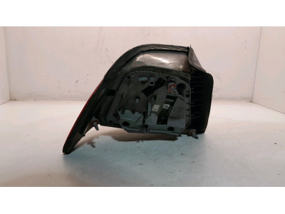 PILOTO TRASERO DERECHO BMW 320D 2003