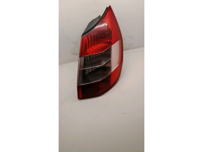PILOTO TRASERO DERECHO RENAULT MEGANE 2004