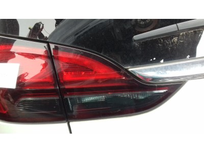 PILOTO TRASERO DERECHO OPEL ZAFIRA 2016