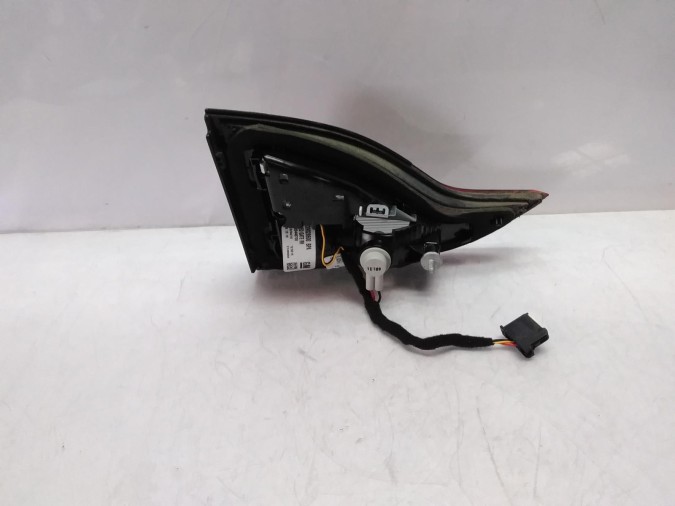 PILOTO TRASERO DERECHO OPEL ZAFIRA 2016