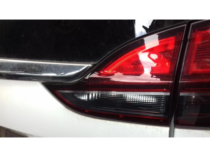 PILOTO TRASERO IZQUIERDO OPEL ZAFIRA 2016