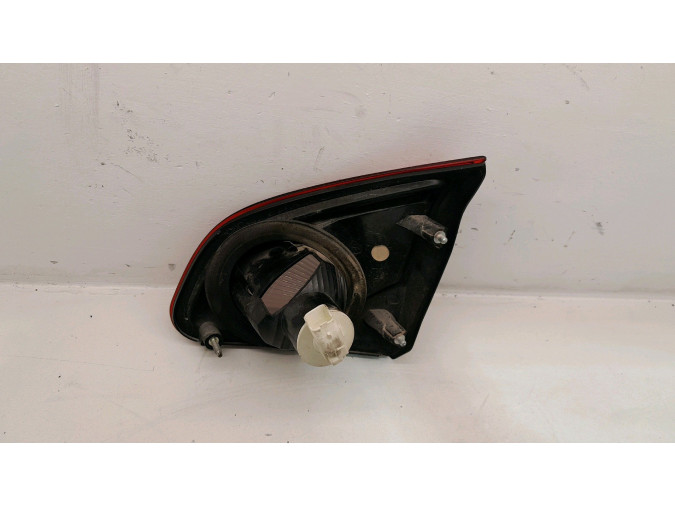 PILOTO TRASERO IZQUIERDO NISSAN QASHQAI 2011