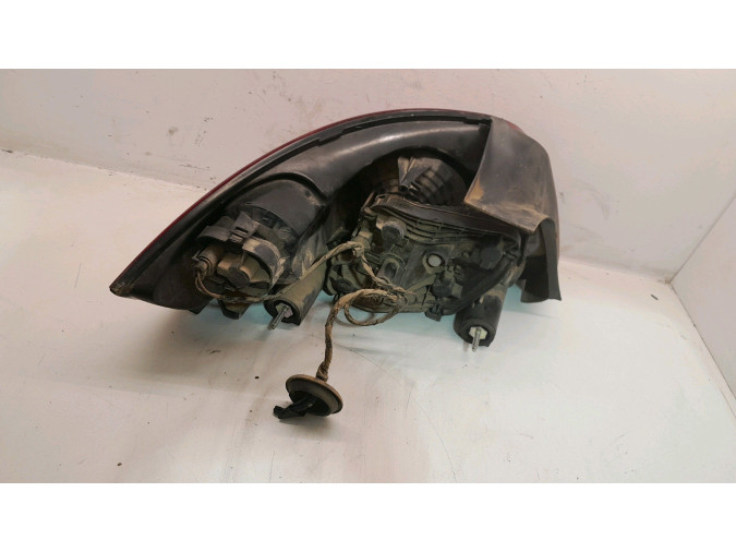 PILOTO TRASERO DERECHO FIAT LINEA 2011