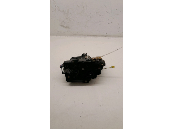 CERRADURA PUERTA TRASERA DERECHA SEAT LEON 2003