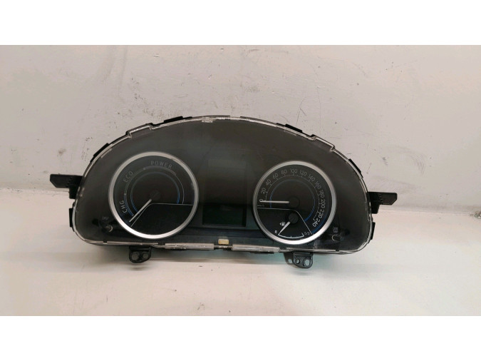 CUADRO INSTRUMENTOS TOYOTA AURIS 2013