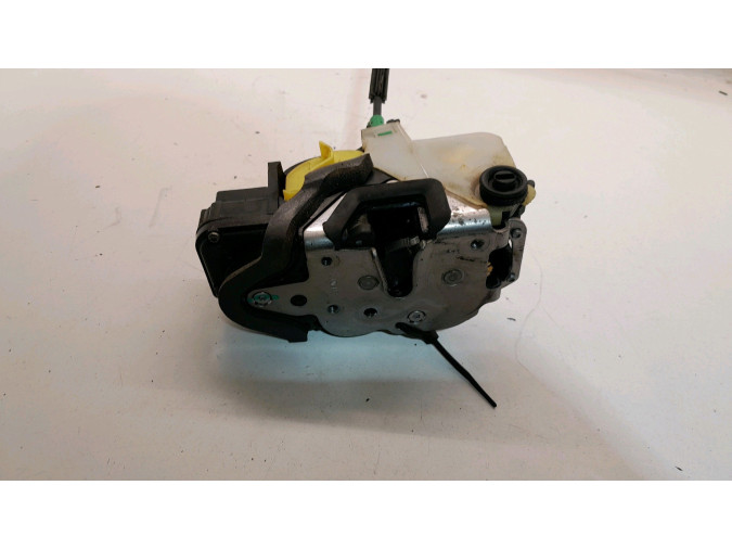 CERRADURA PUERTA TRASERA IZQUIERDA CHEVROLET CRUZE 2012