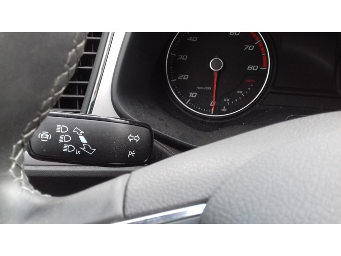 MANDO MULTIFUNCION SEAT LEON 2019
