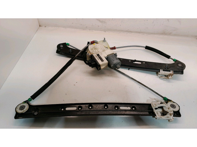 ELEVALUNAS DELANTERO DERECHO BMW X3 3.0 AUTOMAT 2004