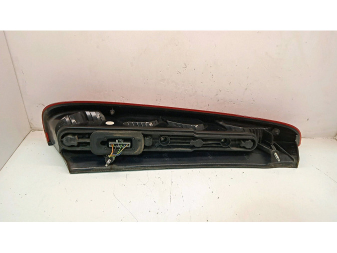 PILOTO TRASERO DERECHO FORD FOCUS C MAX 2004