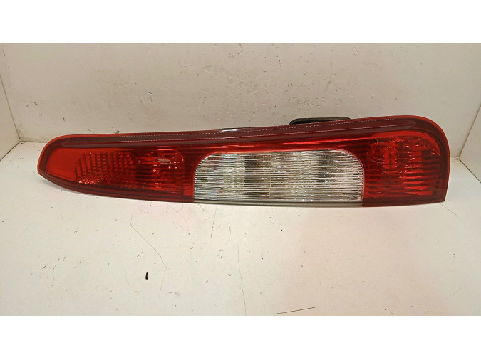PILOTO TRASERO DERECHO FORD FOCUS C MAX 2004