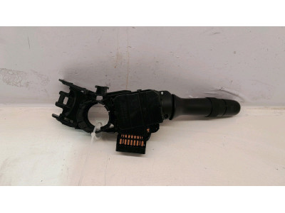 MANDO LUCES TOYOTA AURIS 2012