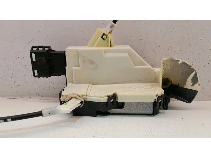 CERRADURA PUERTA DELANTERA DERECHA PEUGEOT 3008 2009