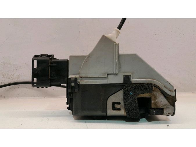CERRADURA PUERTA DELANTERA IZQUIERDA PEUGEOT 5008 2009