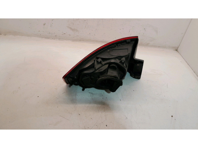 PILOTO TRASERO DERECHO EXTERIOR SEAT TOLEDO 2016