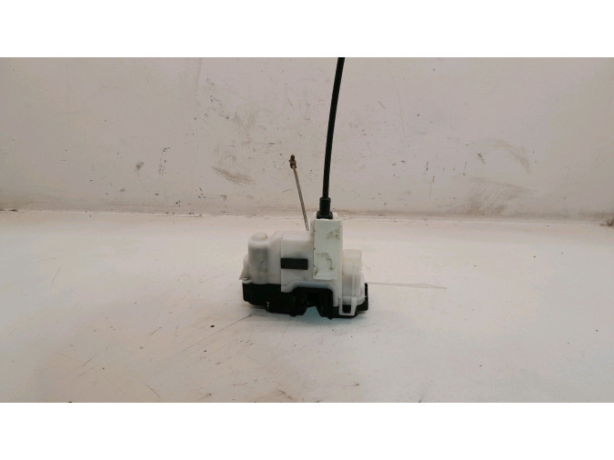 CERRADURA PUERTA DELANTERA DERECHA FIAT PANDA 2010