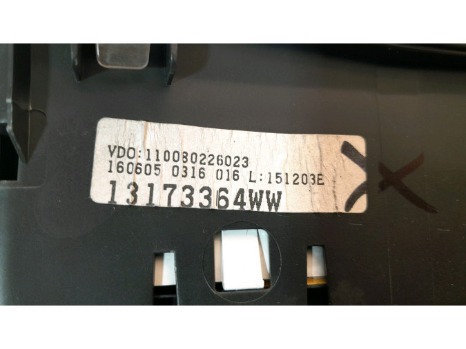Cuadro instrumentos OPEL TIGRA 2005