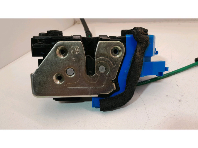 CERRADURA PUERTA TRASERA DERECHA HYUNDAI I30 2015