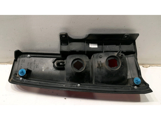 PILOTO TRASERO DERECHO SUZUKI JIMNY 2011