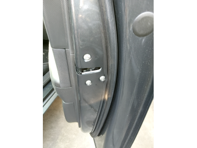 CERRADURA PUERTA DELANTERA DERECHA HYUNDAI KONA 2022
