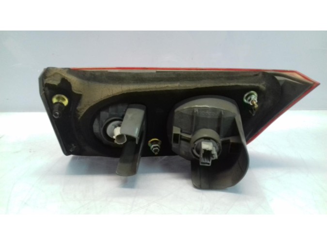 PILOTO TRASERO IZQUIERDO HONDA ACCORD 2005
