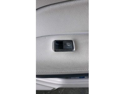 MANDO ELEVALUNAS DELANTERO DERECHO MERCEDES E 220 CDI / D 2010