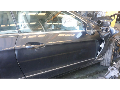 PUERTA DELANTERA DERECHA MERCEDES E 220 CDI / D 2010