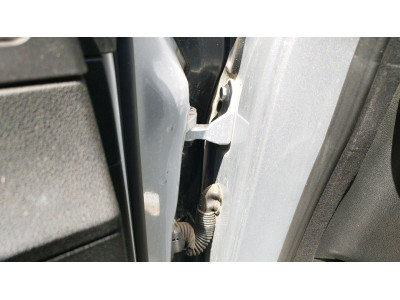 BISAGRA SUP.PUERTA I MERCEDES ML 420 CDI 4MATIC 2007