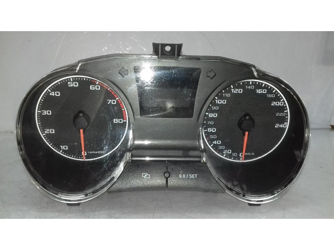 CUADRO INSTRUMENTOS SEAT IBIZA 2014