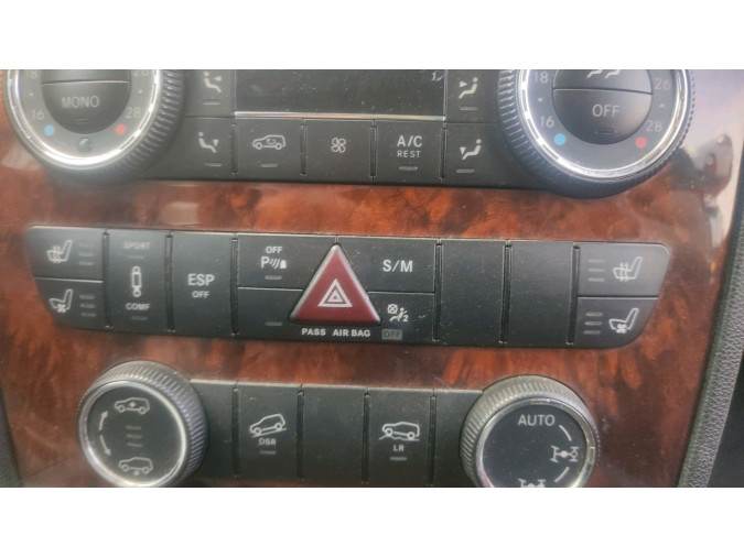 MANDO CONSOLA CEN. MERCEDES GL 420 CDI 4MATIC 2006