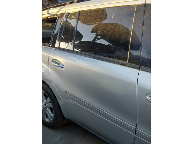 PUERTA TRASERA DERECHA MERCEDES GL 420 CDI 4MATIC 2006