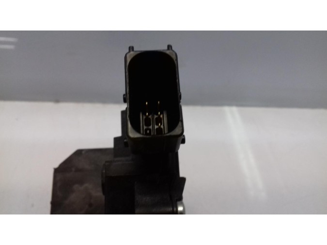 CERRADURA PUERTA DELANTERA DERECHA OPEL CORSA 2018