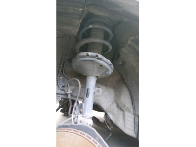 AMORTIGUADOR DELANTERO DERECHO LEXUS RX 400H 2006